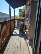 1311 S 52nd St, Unit 4 in Philadelphia, PA - Building Photo - Building Photo