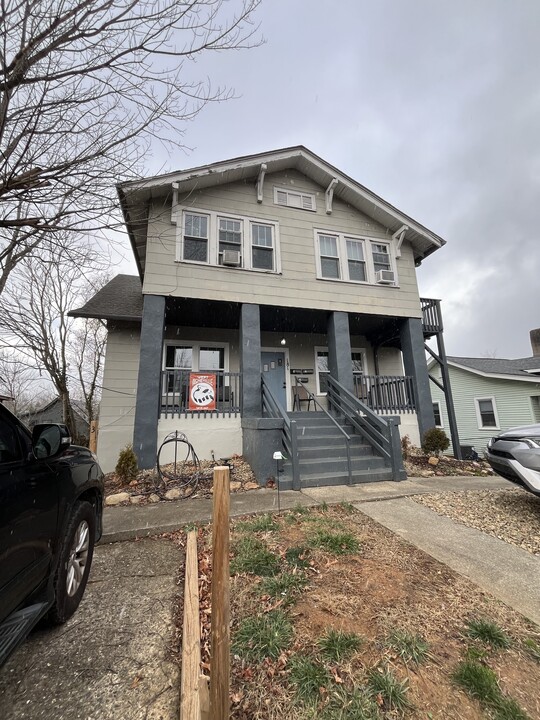 181 Logan Ave in Asheville, NC - Building Photo