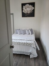 983 37th St in Oakland, CA - Building Photo - Building Photo