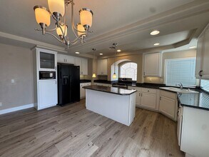 4687 French Hill Ct in Las Vegas, NV - Building Photo - Building Photo