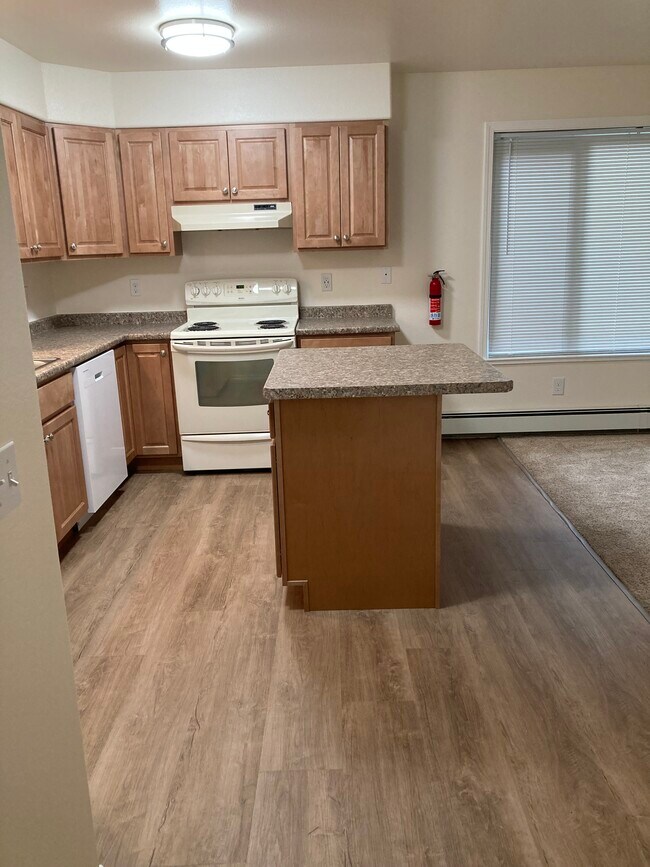 712 W 47th Ave, Unit #1 in Anchorage, AK - Building Photo - Building Photo