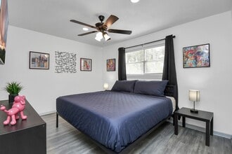 15711 Creekhaven Dr in Houston, TX - Building Photo - Building Photo