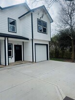 2622 Metcalf St in Houston, TX - Building Photo