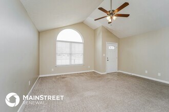 8205 Krystle Ridge Pl in Louisville, KY - Building Photo - Building Photo