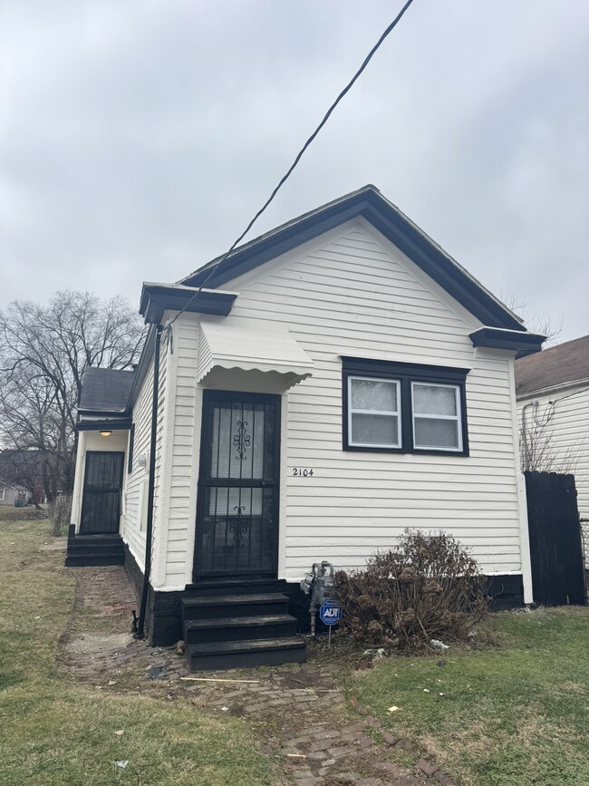 2104 St Louis Ave in Louisville, KY - Building Photo - Building Photo