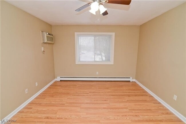 45-00 Washington Square Dr in Austintown, OH - Building Photo - Building Photo