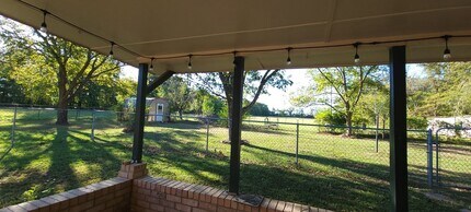 1701 VZ County Rd 1803 in Grand Saline, TX - Building Photo - Building Photo