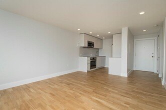 334 Harvard St, Unit H4 in Cambridge, MA - Foto de edificio - Building Photo