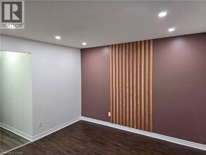 446 Springbank Ave in Woodstock, ON - Building Photo - Building Photo