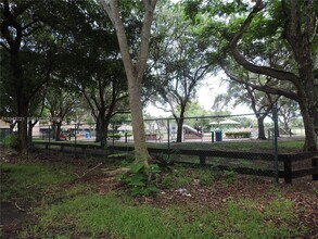 17975 SW 140th Ct in Miami, FL - Building Photo - Building Photo