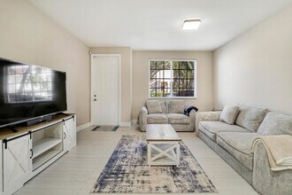 4170 Napoli Lake Dr in Palm Beach Gardens, FL - Building Photo - Building Photo