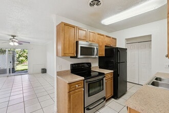 1695 Lee Rd, Unit B106 in Winter Park, FL - Building Photo - Building Photo