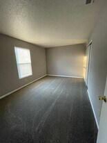 8226 Crackling Ln in Indianapolis, IN - Building Photo