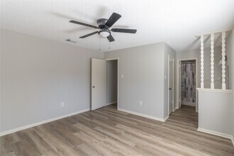 19431 Wood Village Ln in Houston, TX - Building Photo - Building Photo