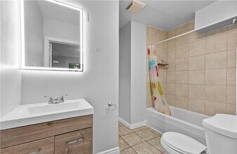 462 Charlotte St in London, ON - Building Photo - Building Photo