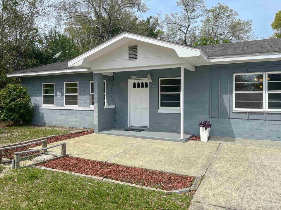 3350 Seabrook St in Pensacola, FL - Building Photo