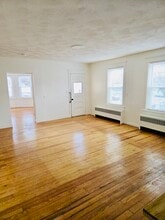 21 Vale St, Unit #1 in Providence, RI - Foto de edificio - Building Photo