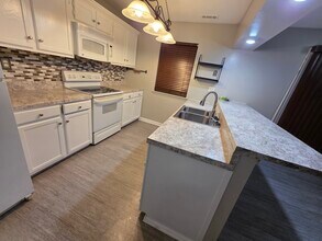 283 Ferdinand Cir, Unit Columbus Station Condo in Virginia Beach, VA - Building Photo - Building Photo