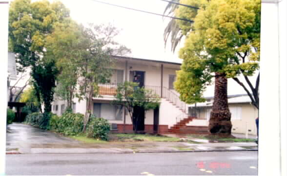 192-198 Redwood Ave in Redwood City, CA - Building Photo - Building Photo