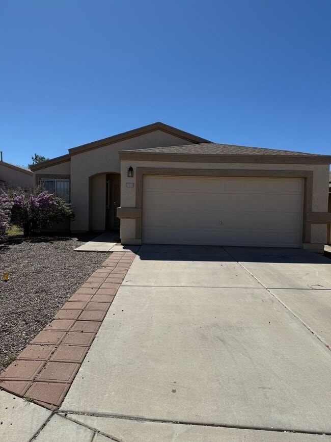 7444 E Cross Ridge Pl in Tucson, AZ - Building Photo - Building Photo