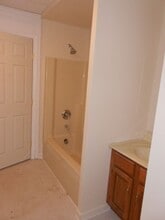 148 E Queen St in Chambersburg, PA - Building Photo - Building Photo