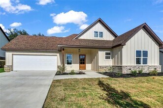 1604 Franklin St in Weatherford, TX - Building Photo - Building Photo