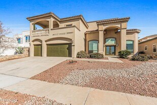 6368 Franklin Crest Drive in El Paso, TX - Building Photo