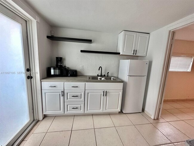 1375 NW 84th Terrace in Miami, FL - Building Photo - Building Photo