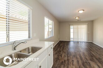 6933 S Creek Run Ave in Tucson, AZ - Foto de edificio - Building Photo