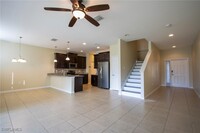 10825 Alvara Way in Bonita Springs, FL - Foto de edificio - Building Photo