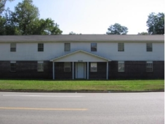 Poplar Apartments in Pine Bluff, AR - Building Photo