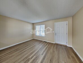 3177 Bridle Run Dr in Independence, KY - Building Photo - Building Photo