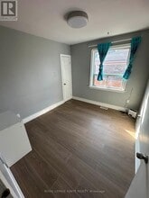 7 Toulon Rd in Toronto, ON - Building Photo - Building Photo