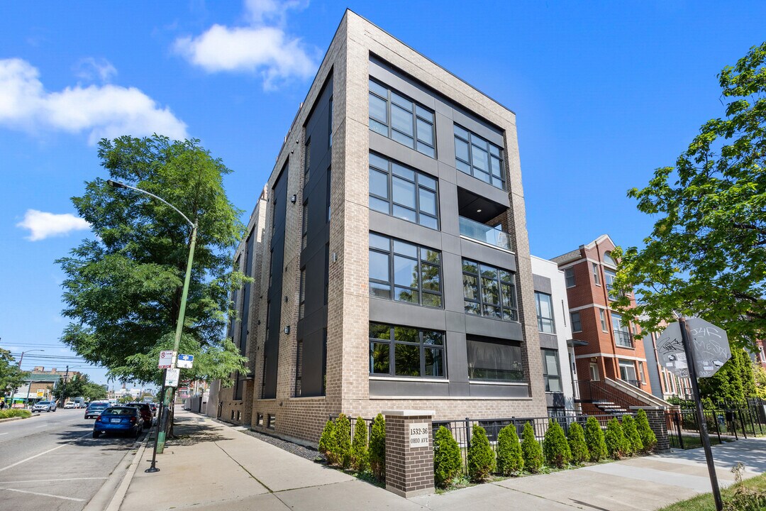 1532 W Ohio St in Chicago, IL - Building Photo