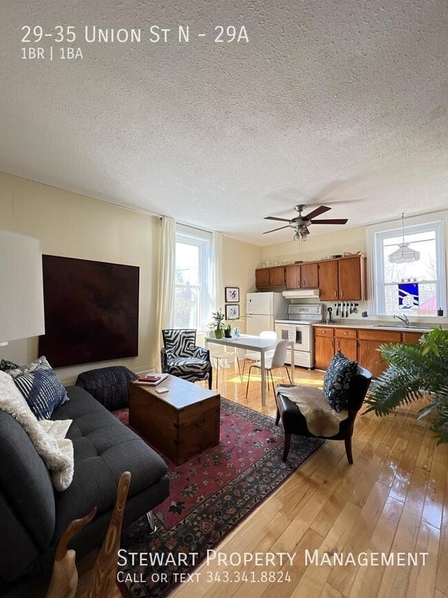 35-35 Union St N in Mississippi Mills, ON - Building Photo - Building Photo