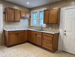 1503 State St in New Haven, CT - Building Photo - Building Photo