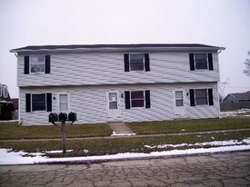 540 W Daisy Pl in Coal City, IL - Building Photo