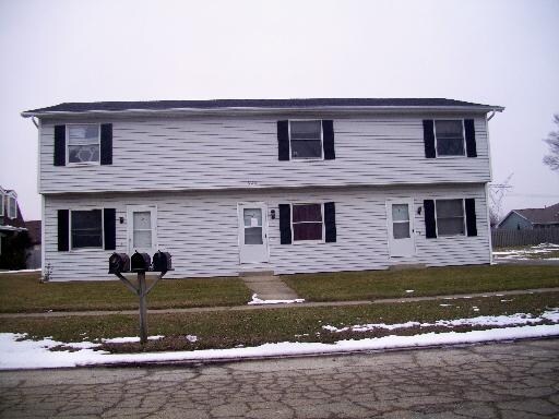 540 W Daisy Pl in Coal City, IL - Foto de edificio