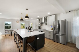 2212 Weyland Ave in Charlotte, NC - Building Photo - Building Photo