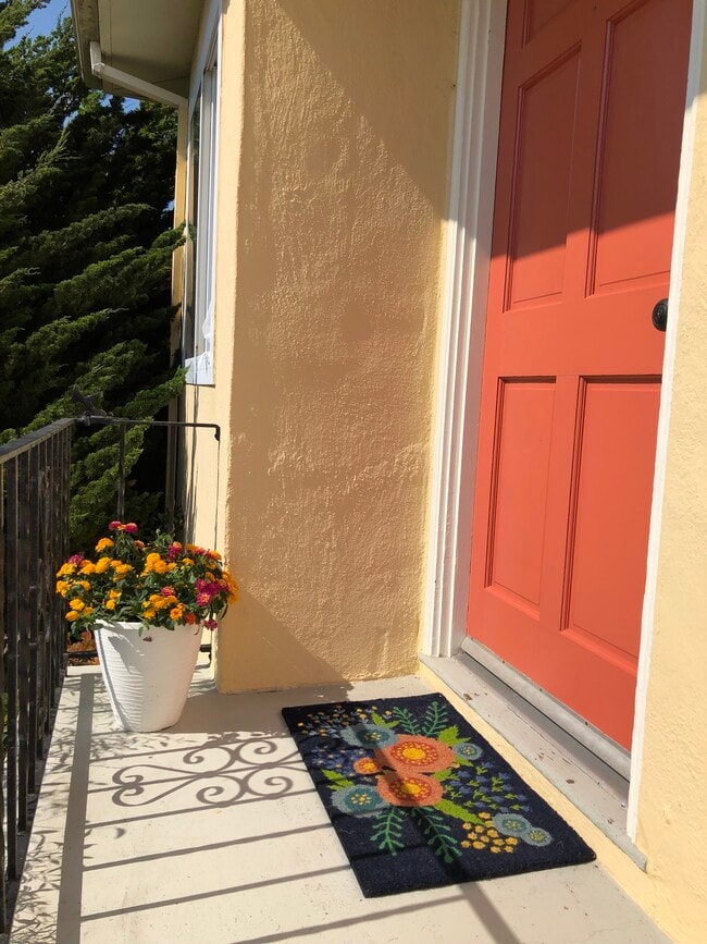 708 Liberty St in El Cerrito, CA - Building Photo - Building Photo