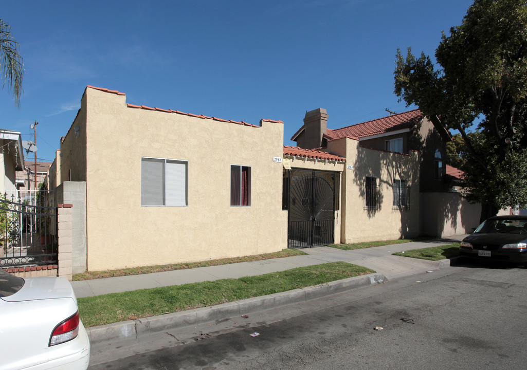 2963-2965 E 61st St in Huntington Park, CA - Building Photo