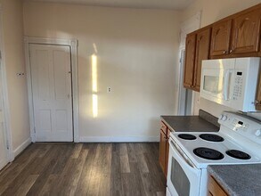 427 N Locust St, Unit Locust Street #3 in Hagerstown, MD - Foto de edificio - Building Photo