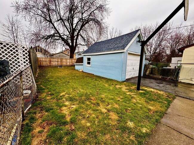 108 David Ave in Buffalo, NY - Building Photo - Building Photo