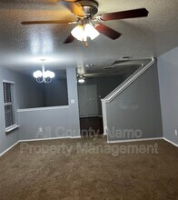 9631 Sandflat Pass in San Antonio, TX - Building Photo - Building Photo