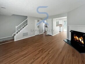 5749 Wells Cir in Stone Mountain, GA - Building Photo - Building Photo