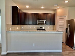 2362 Tavo Trails Dr, Unit 2P in Conroe, TX - Building Photo - Building Photo