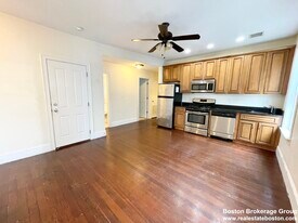 178 Hillside St, Unit 4 in Boston, MA - Building Photo