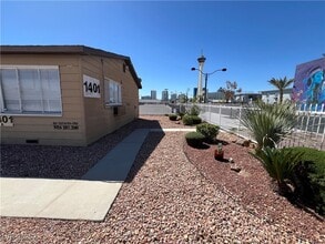 1401 S Casino Center Blvd in Las Vegas, NV - Building Photo - Building Photo