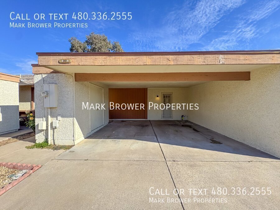 2604 W Joan De Arc Ave in Phoenix, AZ - Building Photo