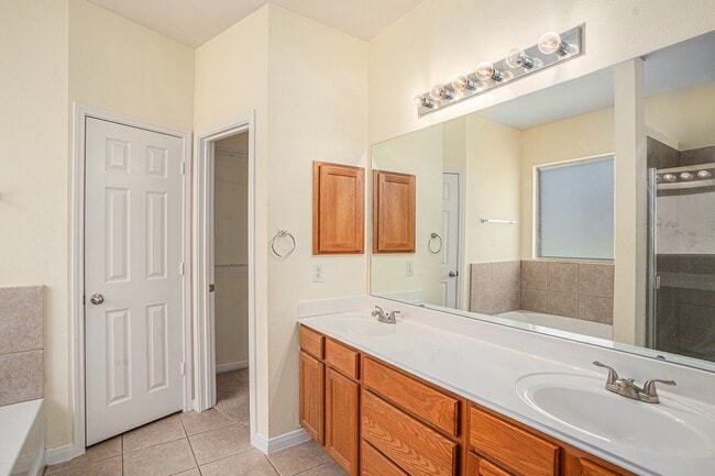 property at 200 Frontier Cove